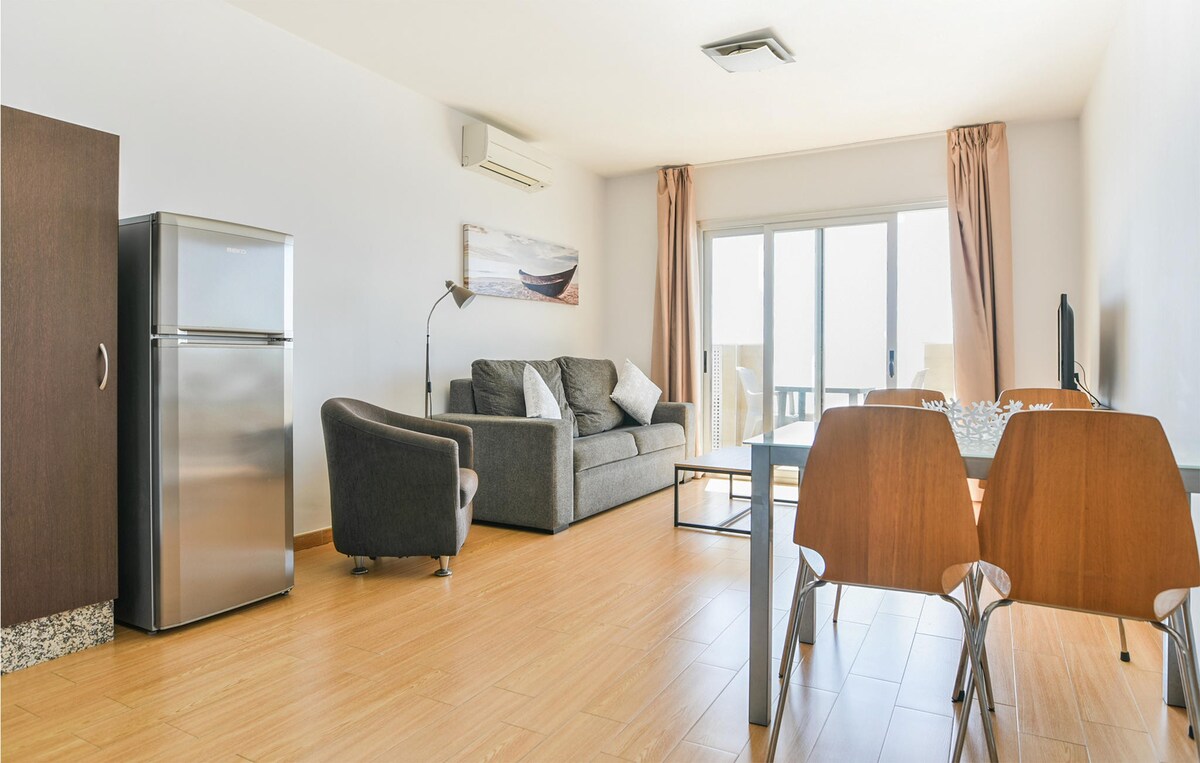 Awesome apartment in Fuengirola and 2 Bedrooms