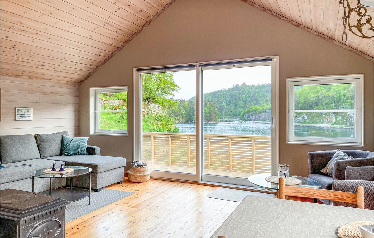 Beautiful home in Lyngdal with 2 Bedrooms and WiFi