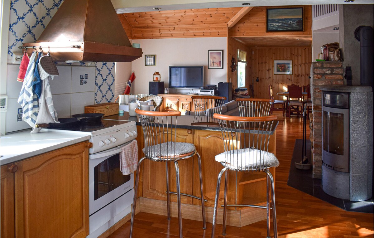 Lovely home in berg i østfold with kitchen