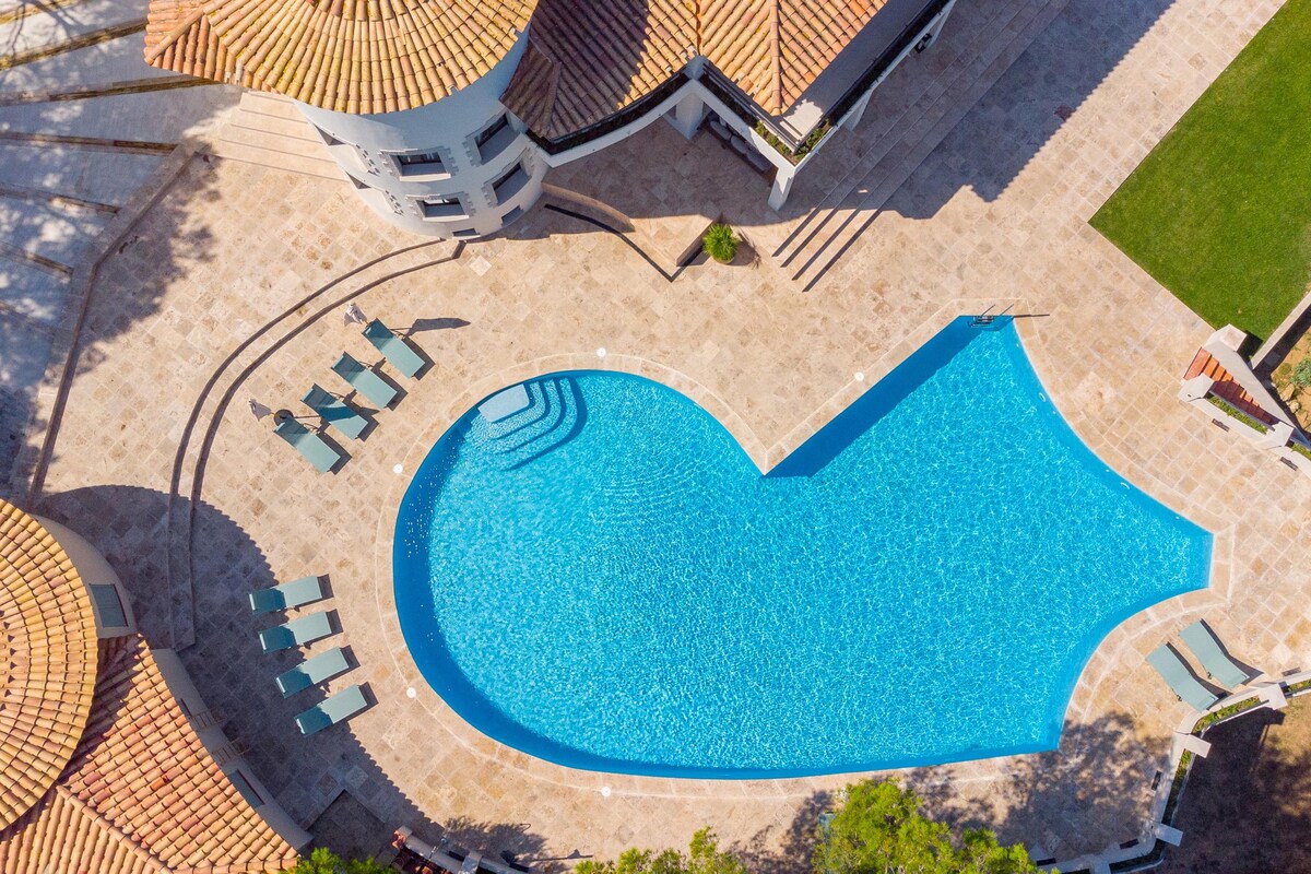 sa guarda -豪华别墅，面积210平方米的大型游泳池
