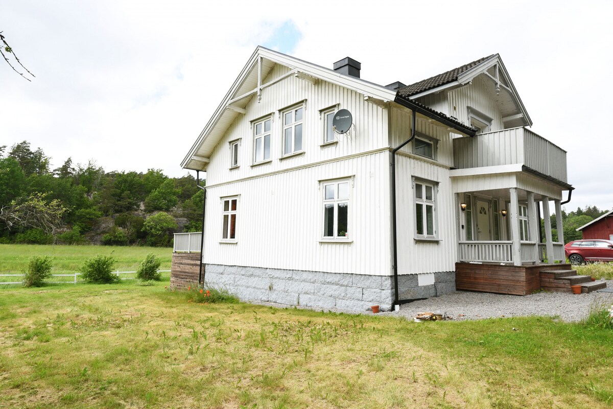 Spacious holiday home in Strömstad, West coast