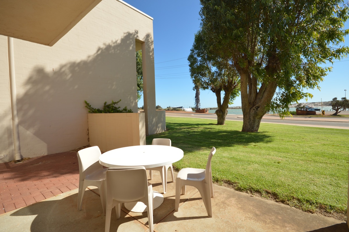 Riverview Holiday Apartment 2 - Kalbarri WA