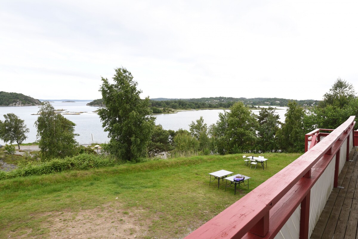 Holiday apartment with panoramic views on Almön