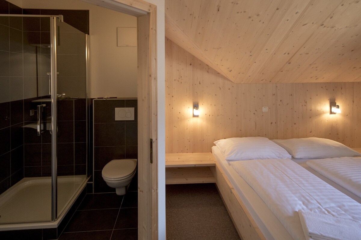 高级度假木屋# 5 ，带ir-sauna和漩涡