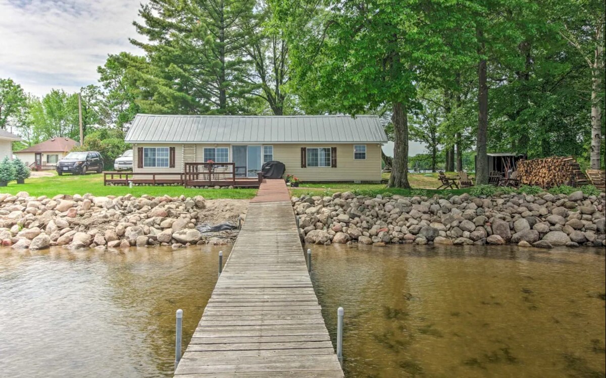 Cozy Cottage on South Long