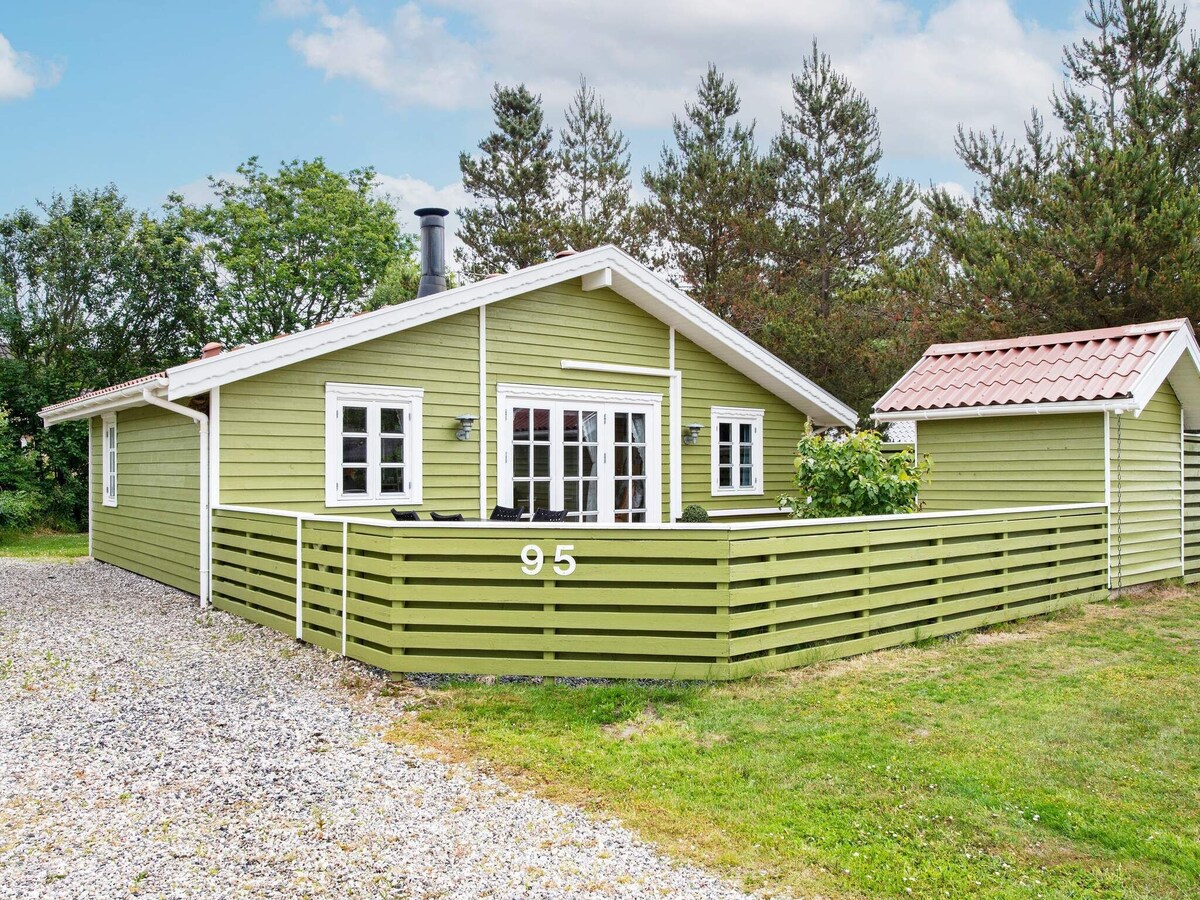 4 person holiday home in hemmet