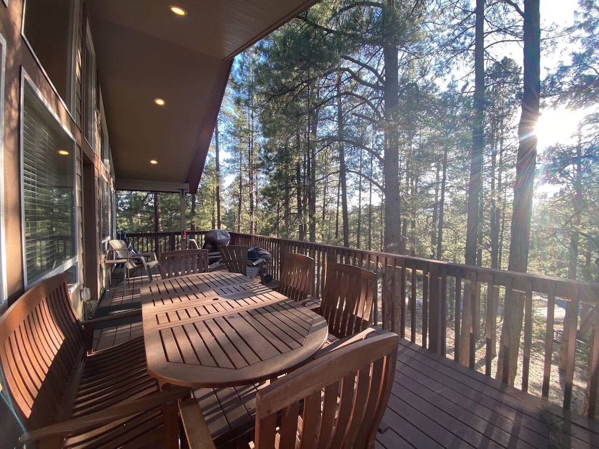 Quiet retreat 2 beds forest views alfresco dining