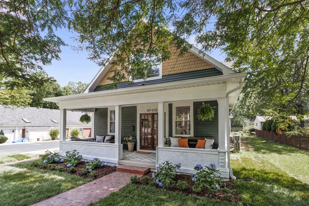 Boutique Home in Downtown Zionsville