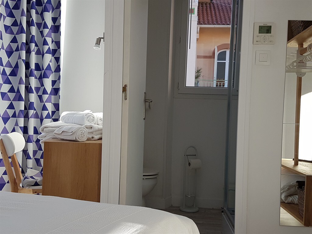 Double room-Superior-Private Bathroom-Street View-