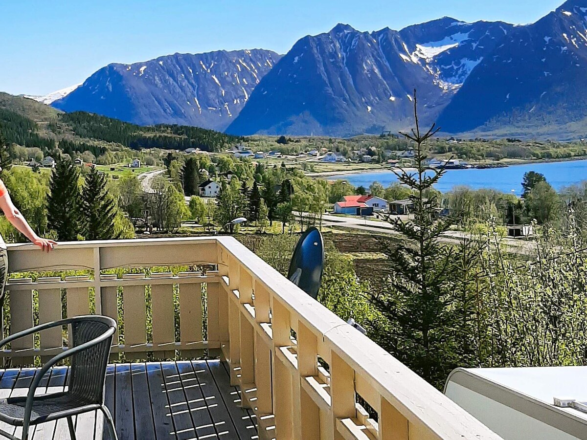 8 person holiday home in sortland