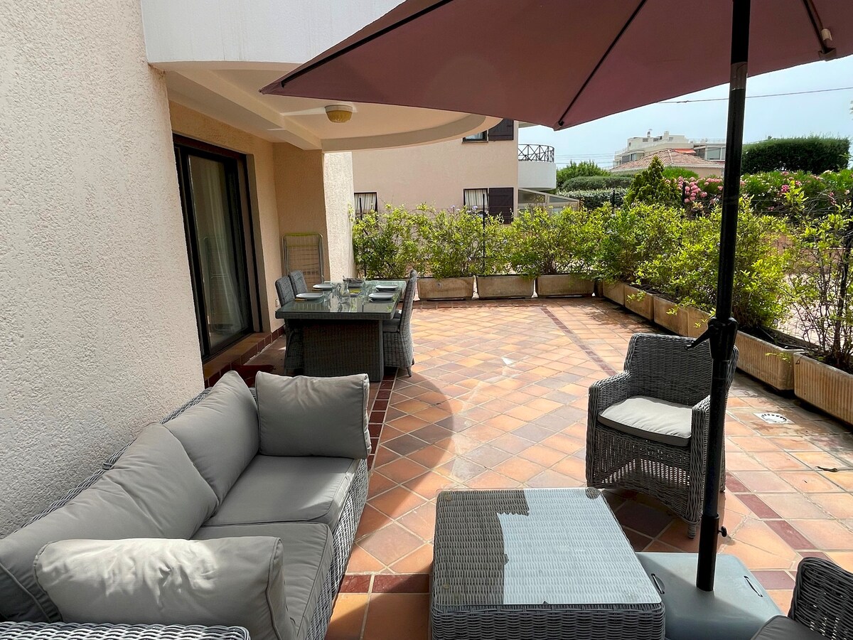 Appartement 2 chambres, terrasse, parking, wifi
