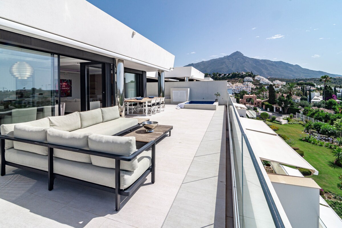 AZM- Stunning penthouse in the golf valley