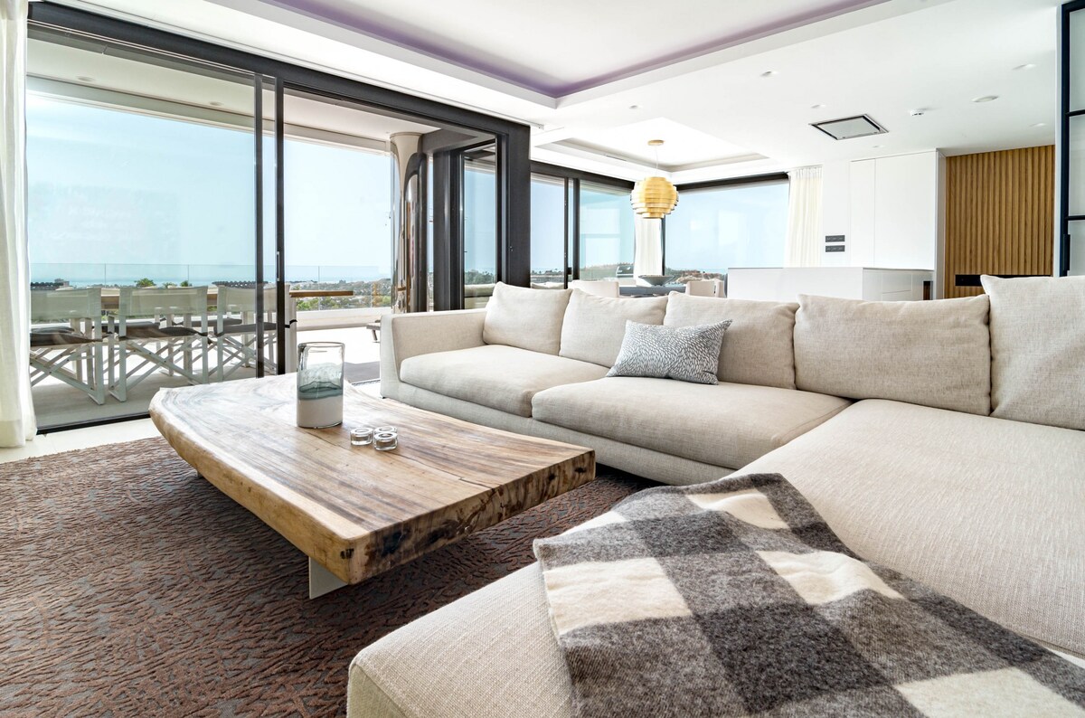 AZM- Stunning penthouse in the golf valley