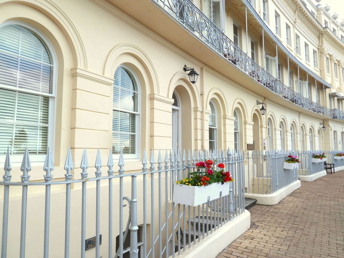 Tramontane Apartment at Hesketh Crescent