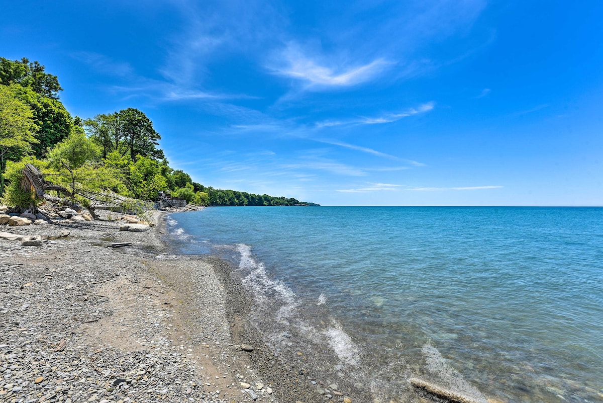 Charming Lake Erie Getaway: Walk to Beach!