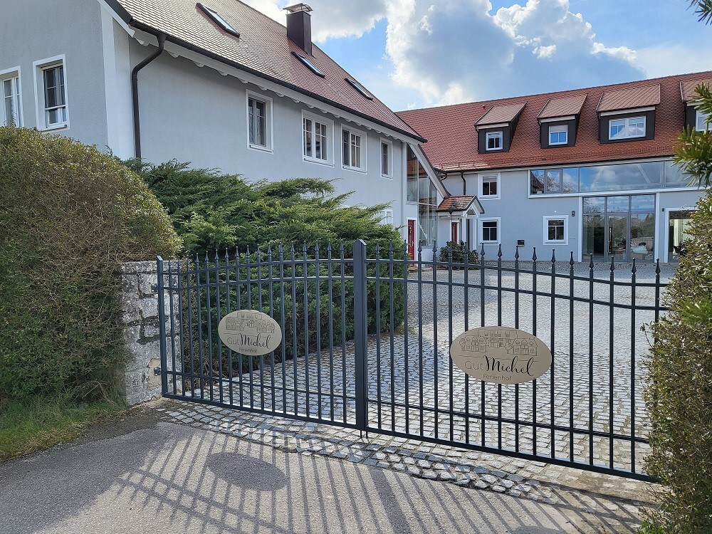 Ferienwohnung 3 mit komfortablem Boxspringbett (Ferienhof Gutmichel)