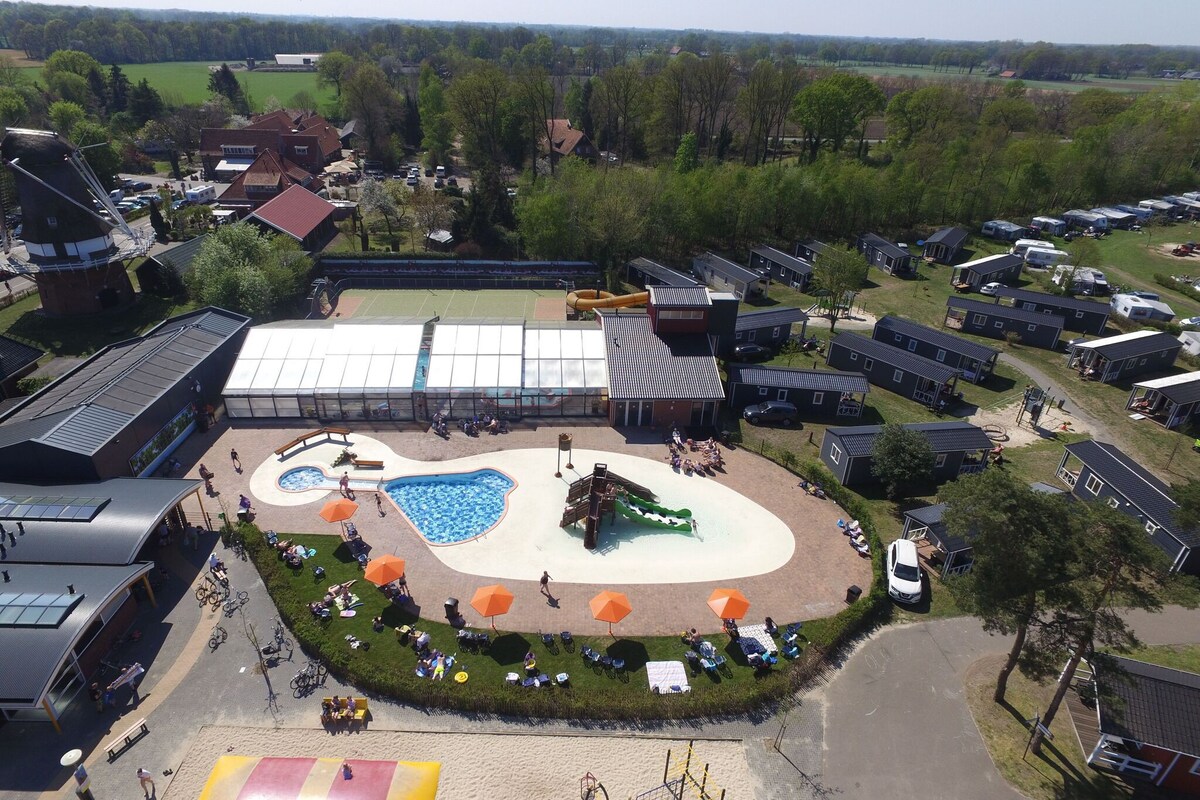 Beautiful chalet on a playground, in a holiday park in the heart of Twente