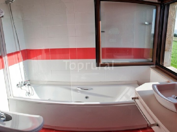 Habitacion Doble Baño con bañera en Spa Rural Mies