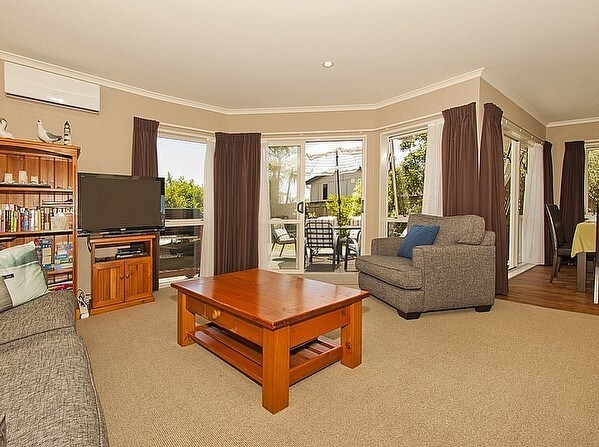 Bliss by the Beach - Whangamata Holiday Home