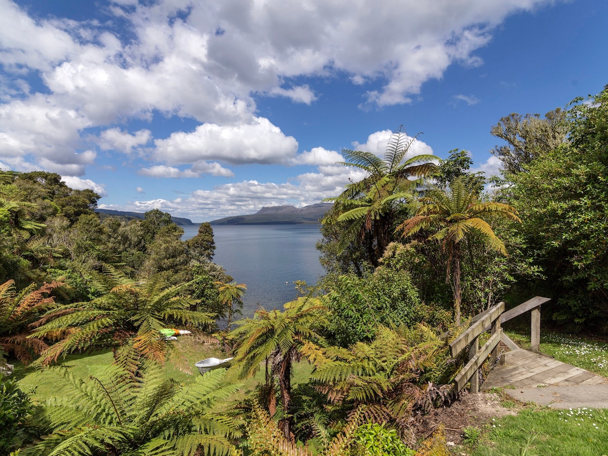 Te Miro Cottage - Lake Tarawera Cottage