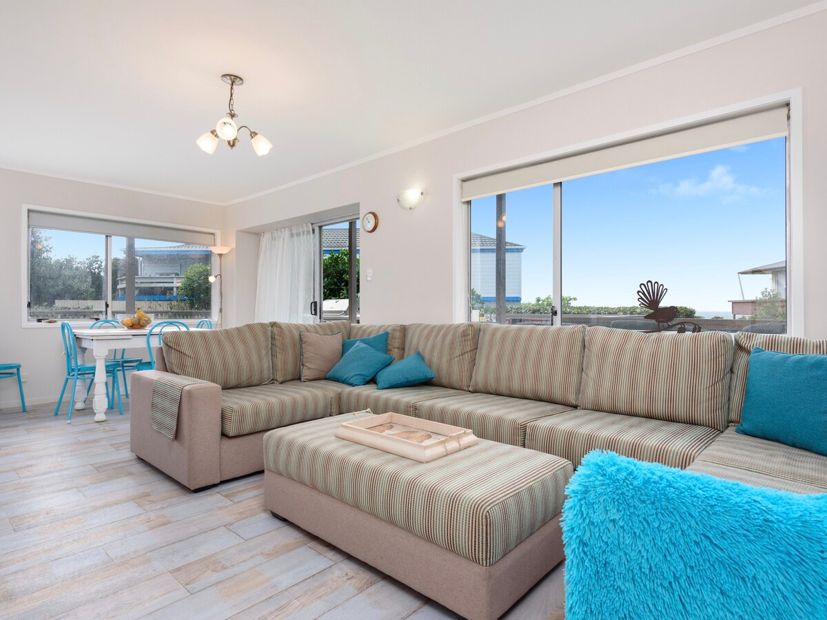 Laze on Loop - Waihi Beach Holiday Home