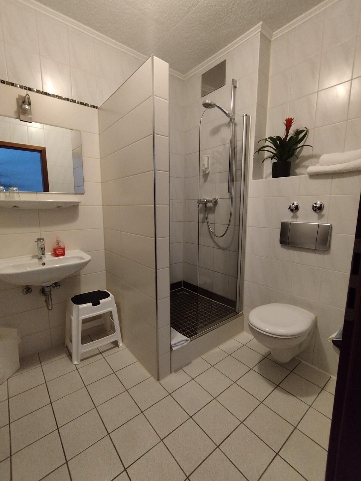 Komfort Einzelzimmer Ensuite Dusche im Hotel