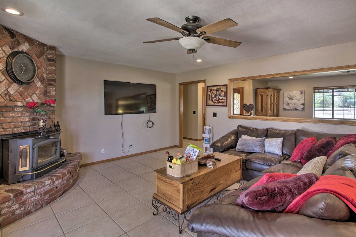 Spacious Lancaster Family Ranch - BBQ & Patio