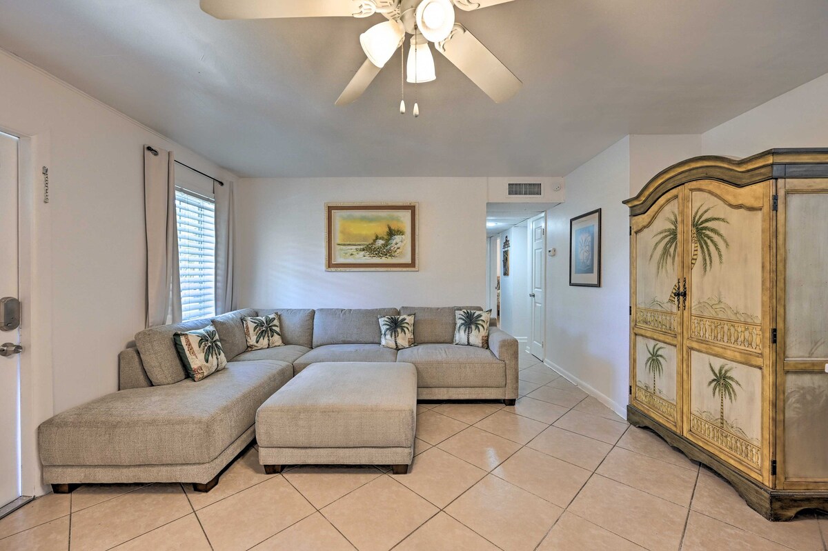 Bright Naples Home - 4 Mi to Botanic Gardens!