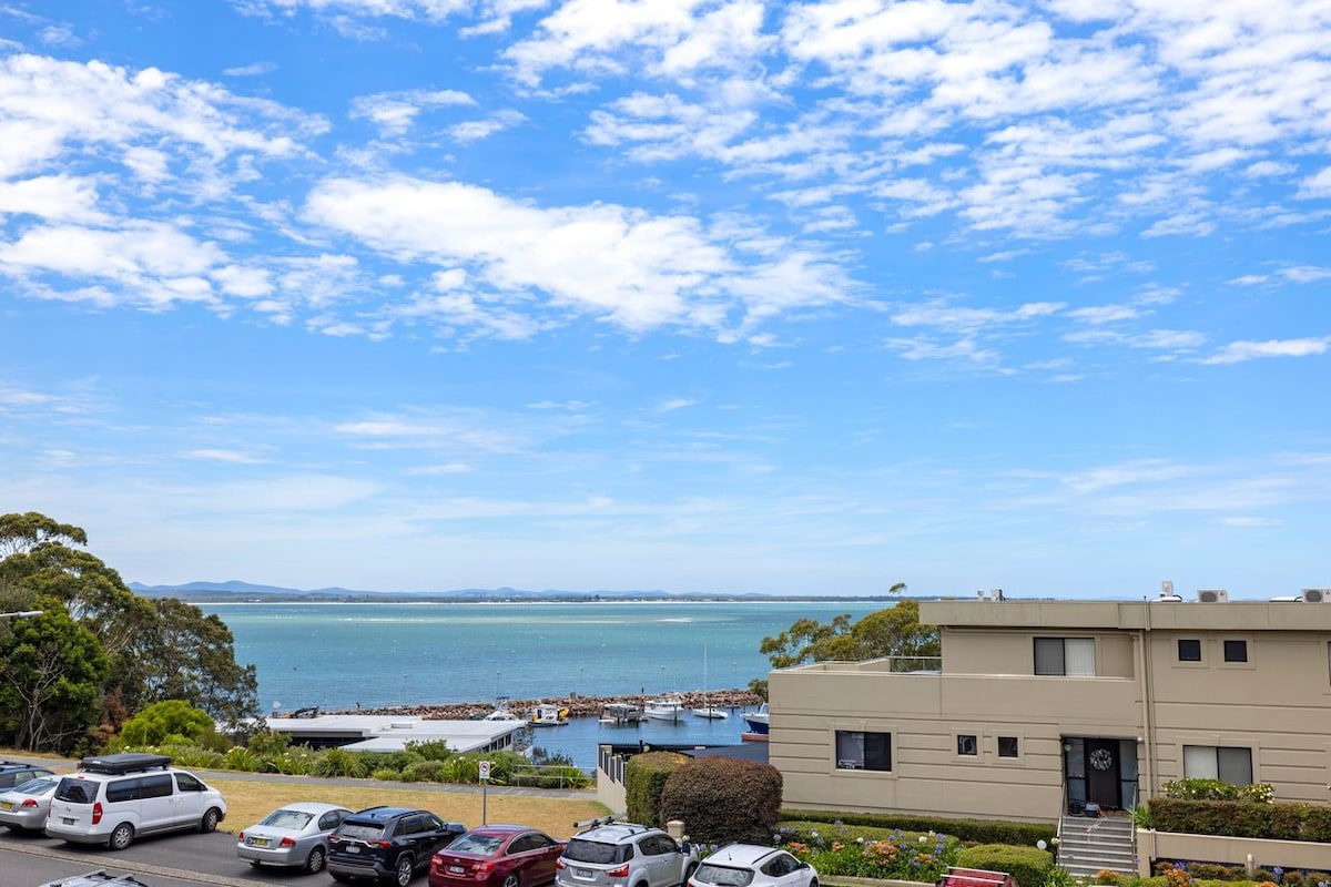 纳尔逊湾（ Nelson Bay ）的Birdseye景观公寓