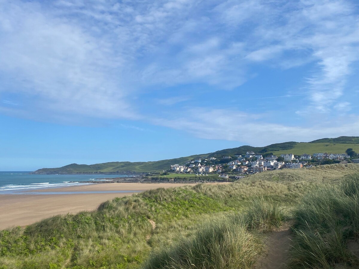 Choice Cottages | Woolacombe Oaklea |Walk to beach