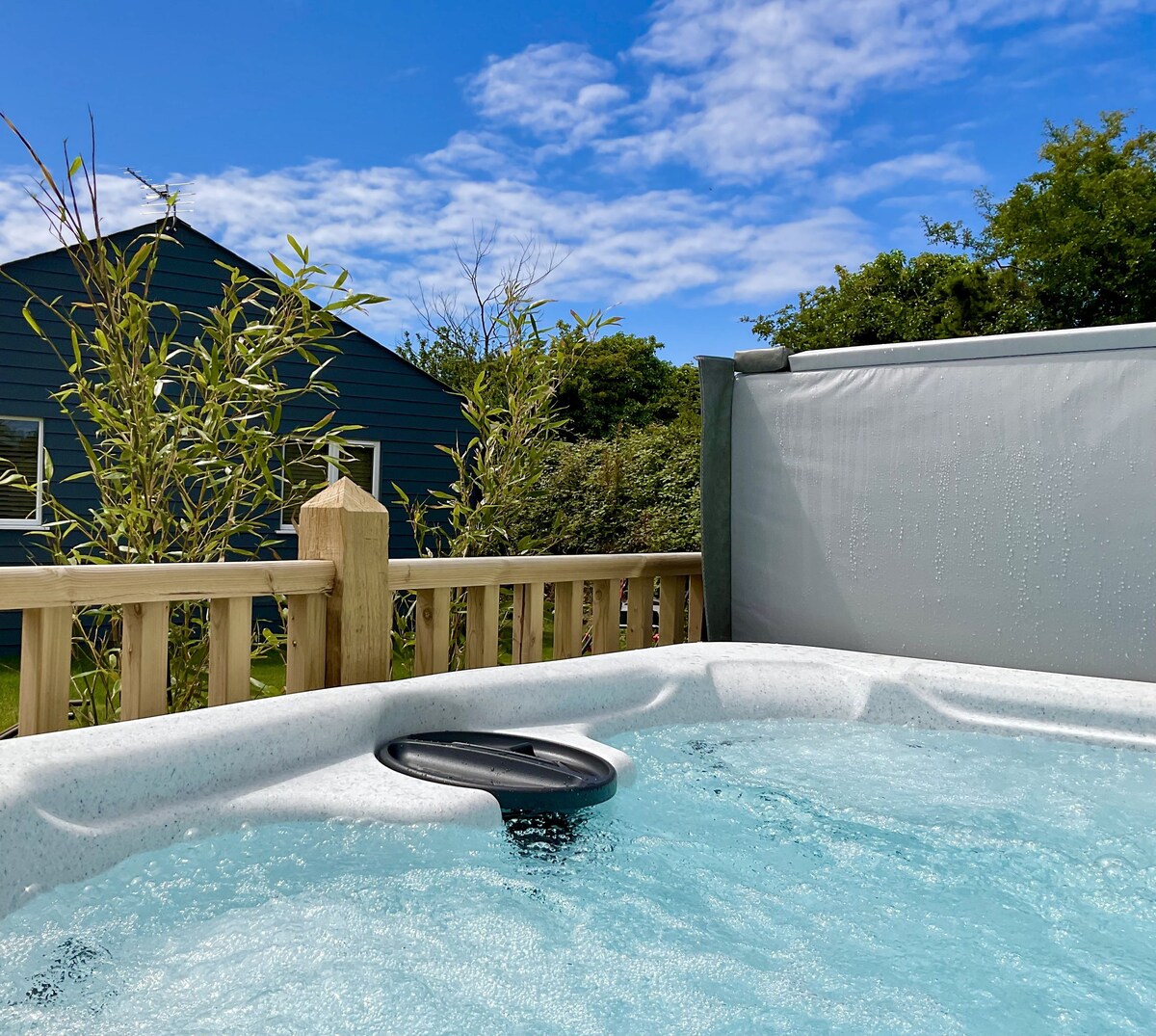 Tolcarne Lodge, Cornwall, Private Hottub