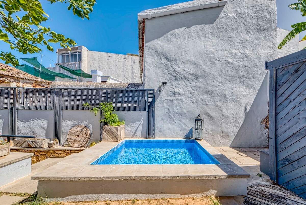 Cozy 2-bedroom townhouse with plunge pool