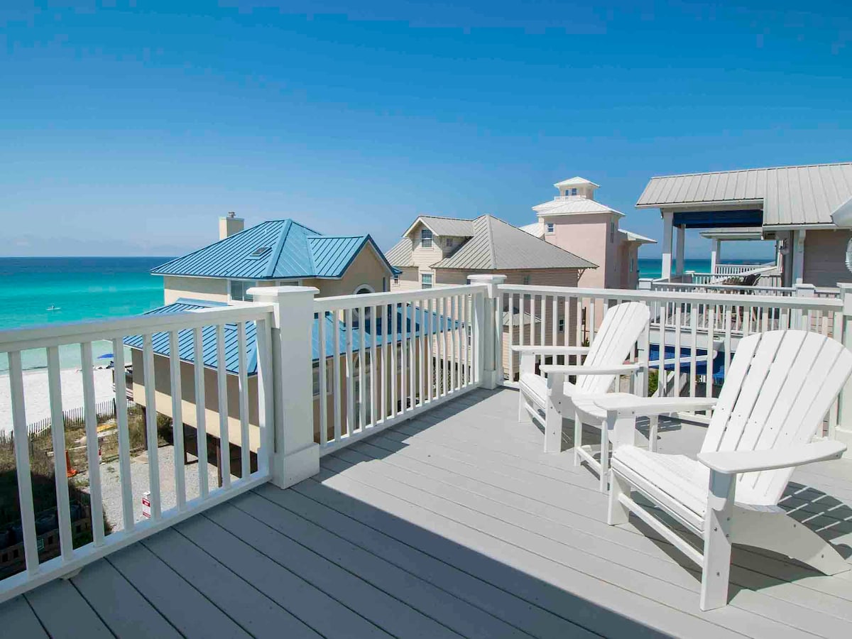 Magnolia House | Gulf Views, Steps to the Beach!