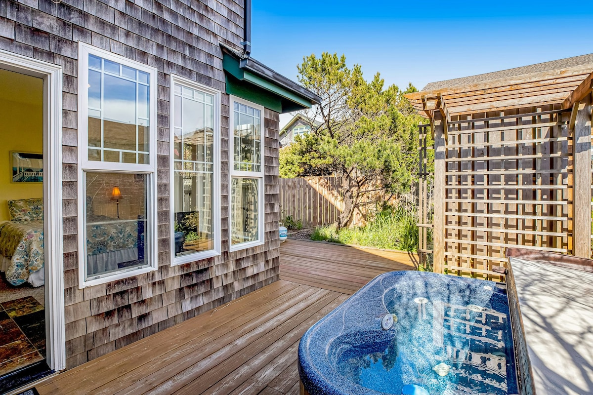 Gorgeous 4BR Oceanview Dog Friendly | Hot Tub