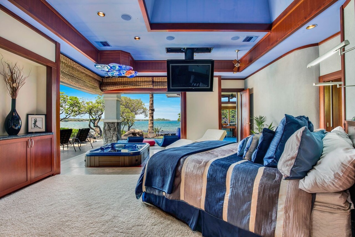 Spectacular 4 Bedroom Oceanfront Home w/Pool!
