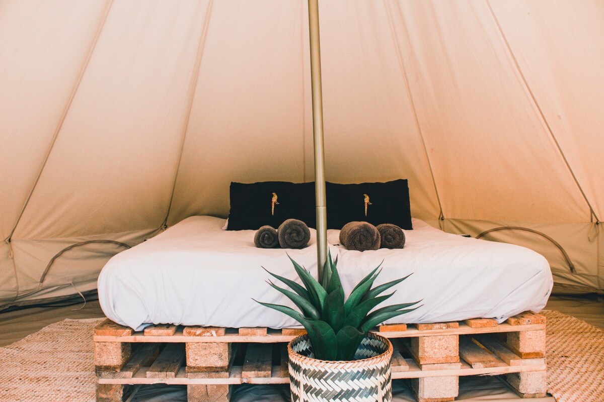 Onthaasten in heerlijk luxe tent