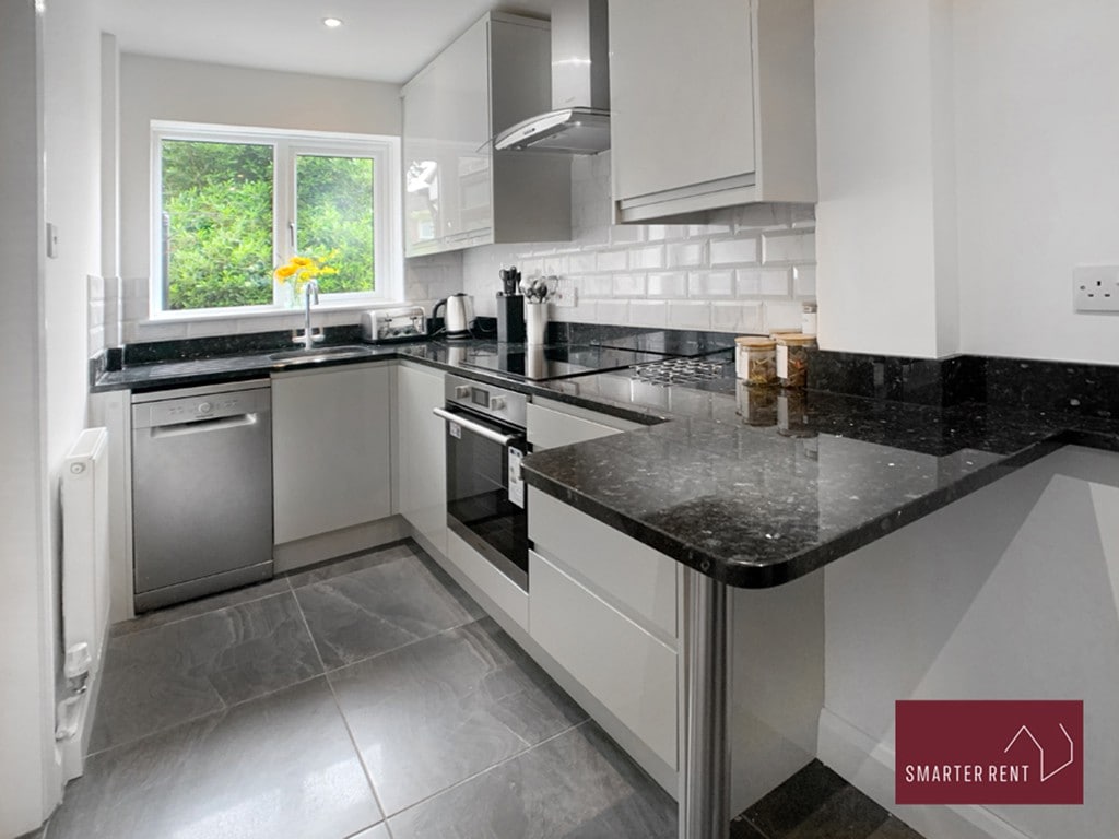 Guildford - Modern 2 Bedroom House