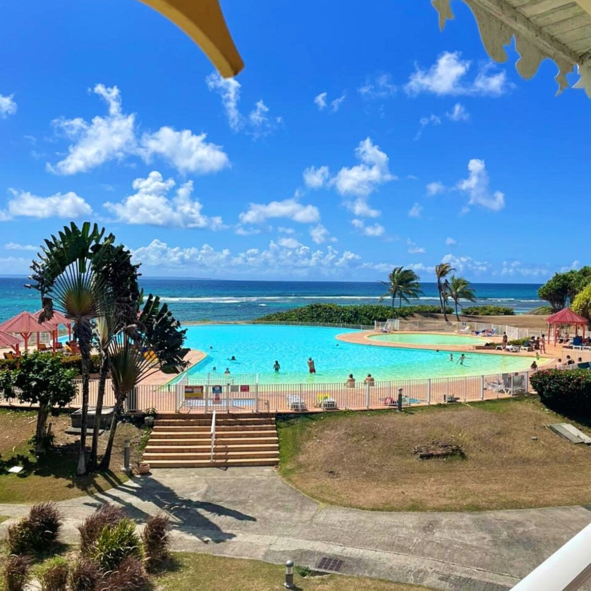 50 m away from the beach! Studio with shared pool