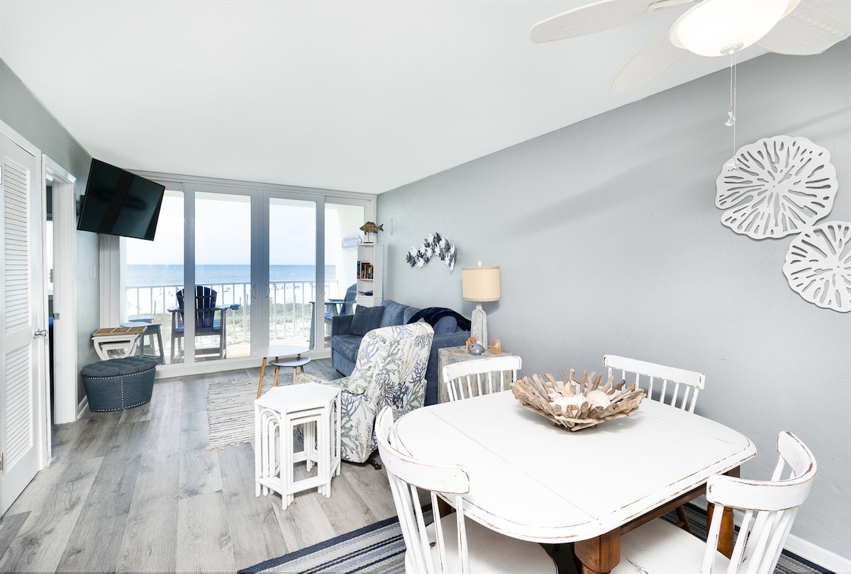 Beach Front |Walking distance Hangout & Pier