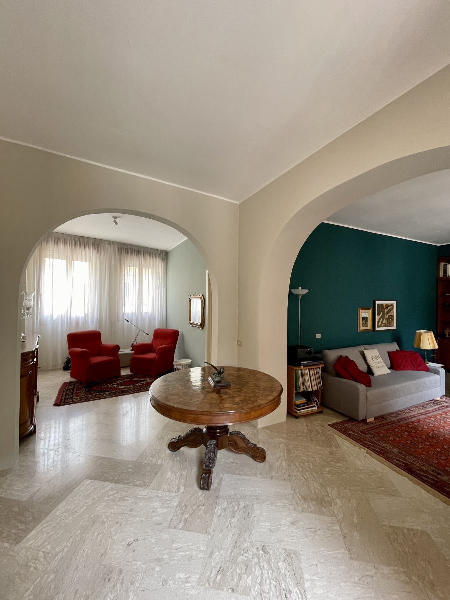 4 Balconi house-Charming apartment in the old town