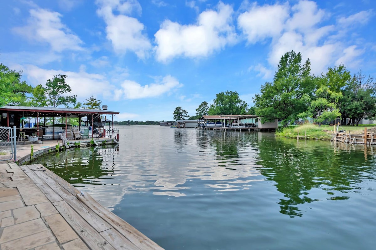 Turtle Cove - Two Homes, Boat Dock, & Fire Pit