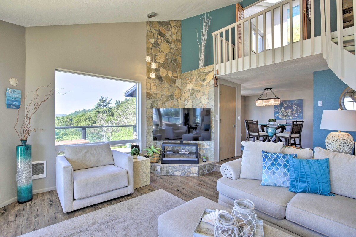 ‘Pacific Penthouse’ with Sunroom & Ocean Views!