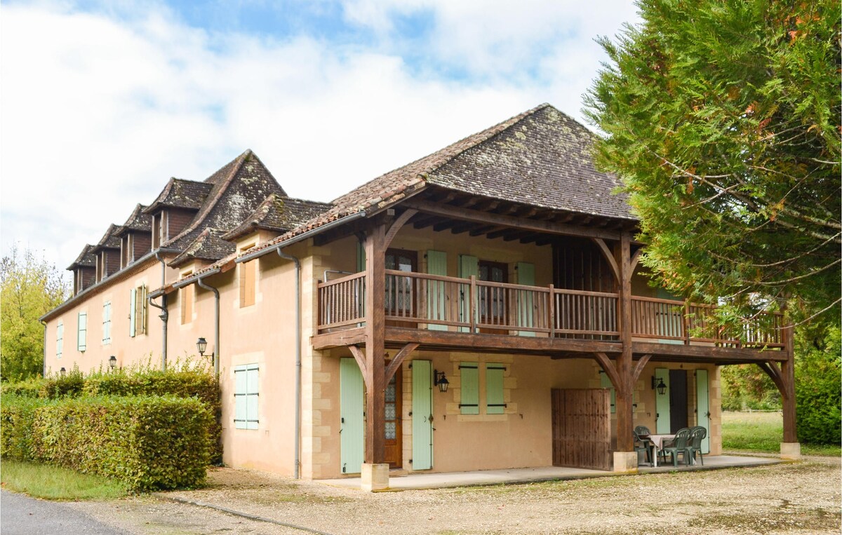 Beautiful home in Limeuil