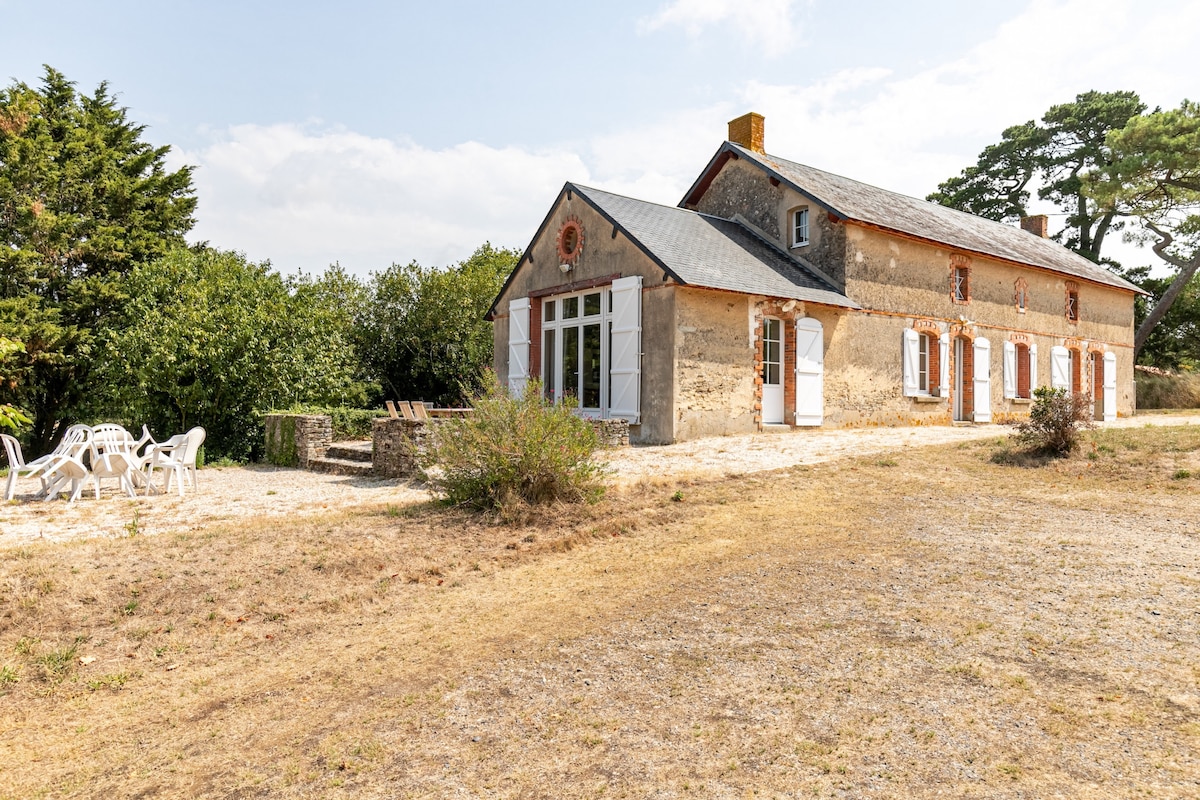 "La Savarière" : Gîte campagne et plage pour 12