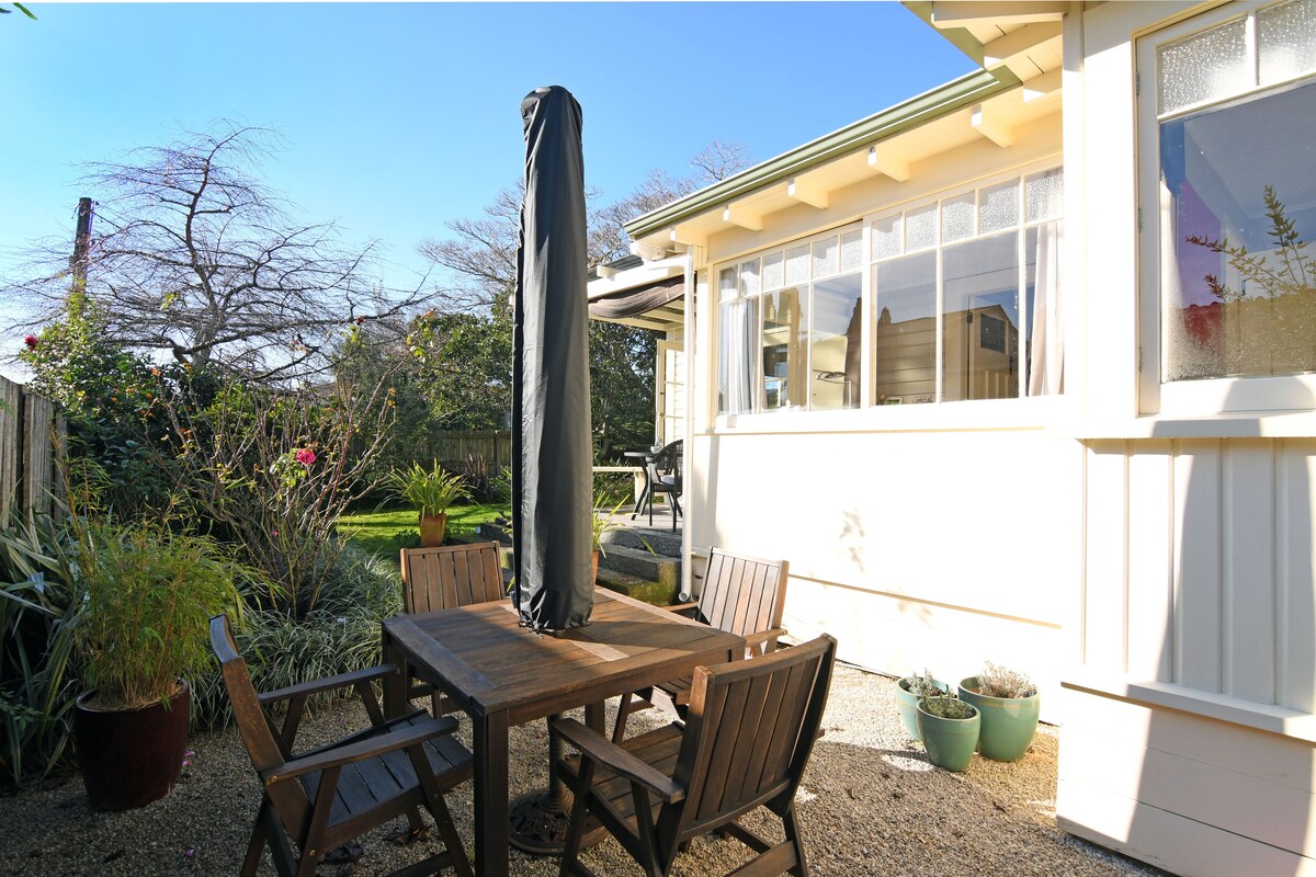 Silkwood Cottage - Richmond Holiday Home