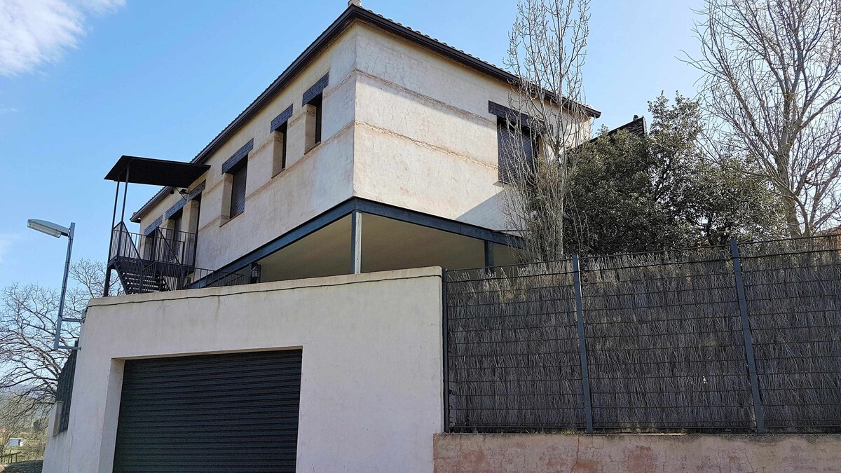 House with private pool in Cabañeros National Park