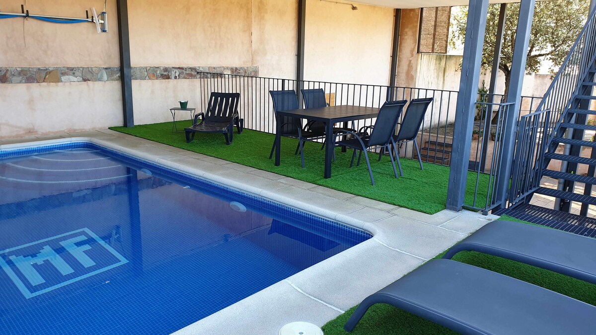 House with private pool in Cabañeros National Park