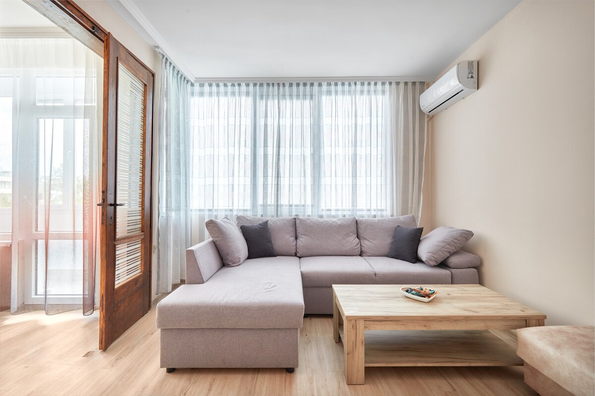 Cozy Spacious 2BD Apartment in Burgas
