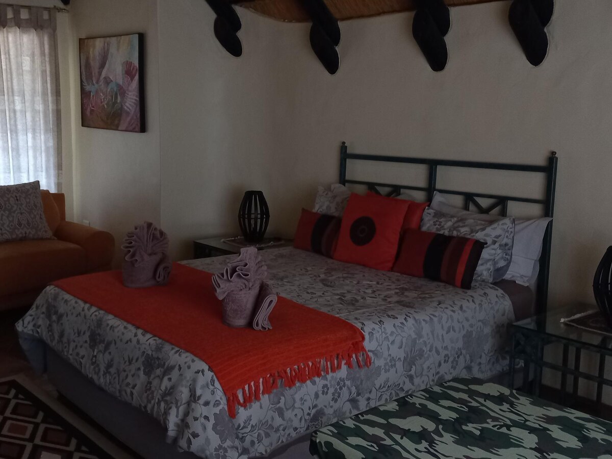 Roidina Safari Lodge- Room 5 Double bed Bungalow