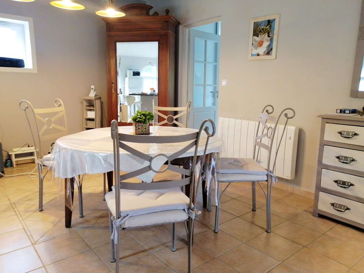 Amazing house for 2 ppl. with garden at Sisteron
